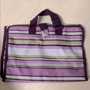Thirty One Travel Toiletry bag- Like new! ✈️